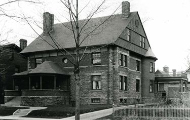 The exterior of the Metcalfe House, Buffalo, New York